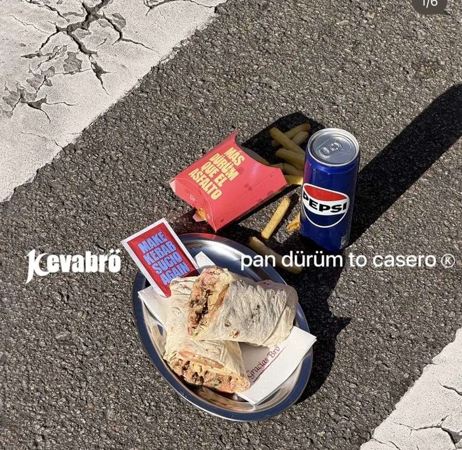 Bolsa de tela con forma de dürüm de Kevabrö